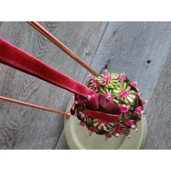 Vintage Christmas Ornament 1960s Velvet Beaded Push Pin Embellish Green Pink - Picture 4 of 10